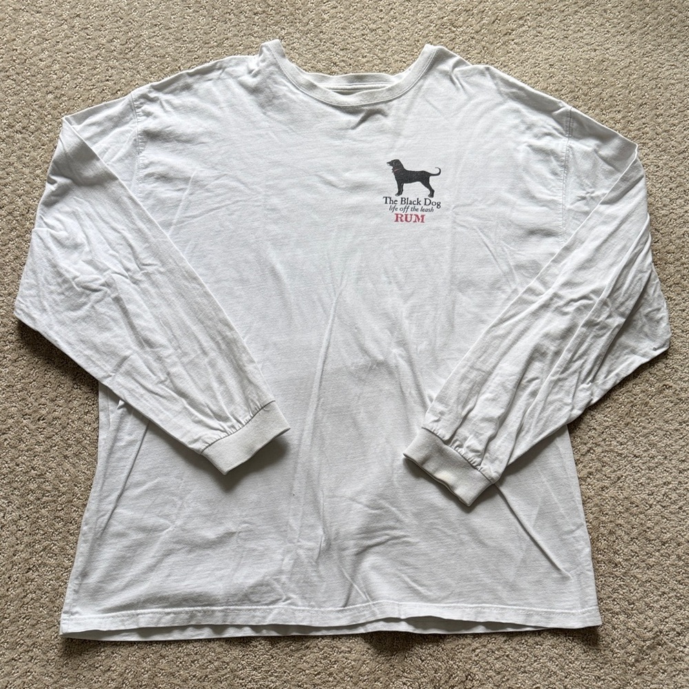 The Black Dog Life off the Leash Rum Long Sleeve Crewneck T-shirt in White | XL